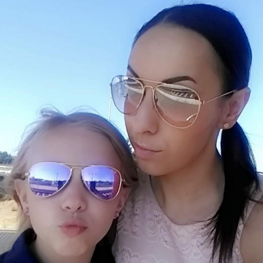 Meet your Posher, Lace